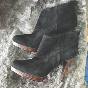 Steve Madden Women's Size 8 Trisha High Heel Booties Black Suede Zipper Boots